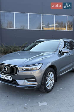Внедорожник / Кроссовер Volvo XC60 2017 в 