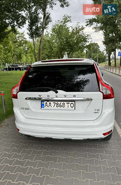 Внедорожник / Кроссовер Volvo XC60 2014 в 
