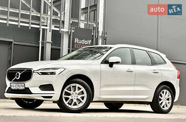Внедорожник / Кроссовер Volvo XC60 2017 в 
