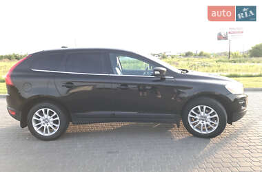 Позашляховик / Кросовер Volvo XC60 2010 в 