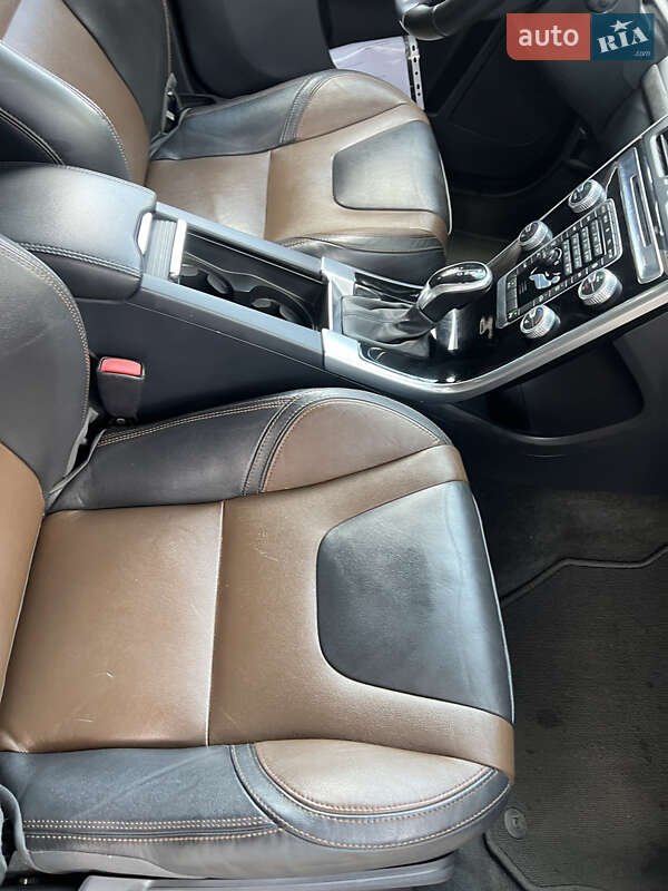 Позашляховик / Кросовер Volvo XC60 2015 в Одесі