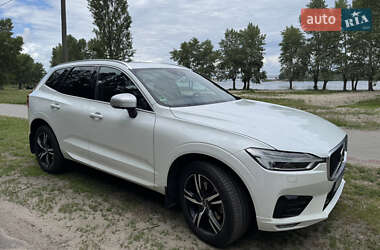 Внедорожник / Кроссовер Volvo XC60 2018 в 