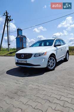 Внедорожник / Кроссовер Volvo XC60 2015 в 