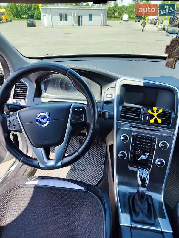 Позашляховик / Кросовер Volvo XC60 2015 в Луцьку фото 20 Позашляховик / Кросовер Volvo XC60 2015 в Луцьку