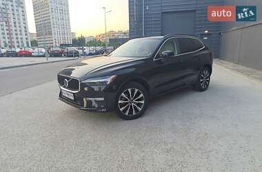 Внедорожник / Кроссовер Volvo XC60 2022 в 