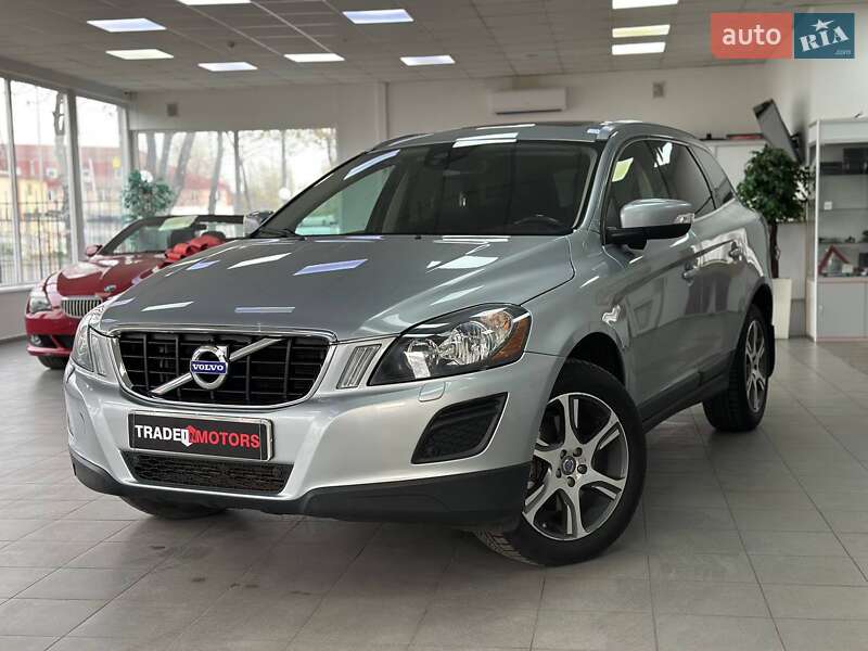 Внедорожник / Кроссовер Volvo XC60 2012 в Киеве