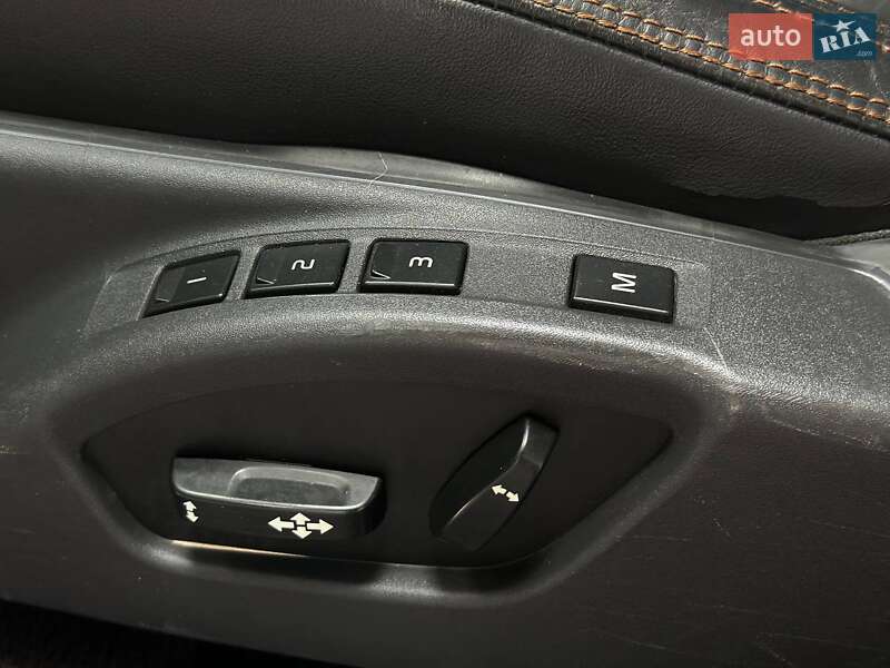 Внедорожник / Кроссовер Volvo XC60 2012 в Киеве