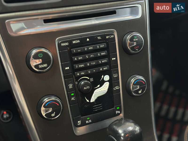 Внедорожник / Кроссовер Volvo XC60 2012 в Киеве