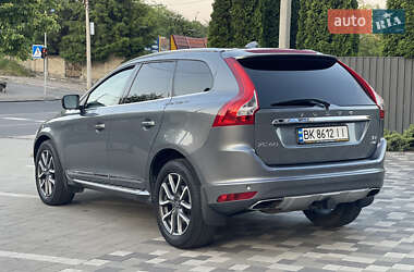 Внедорожник / Кроссовер Volvo XC60 2016 в 