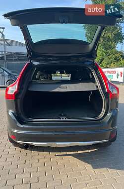 Внедорожник / Кроссовер Volvo XC60 2013 в 