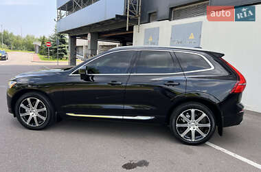 Внедорожник / Кроссовер Volvo XC60 2021 в 