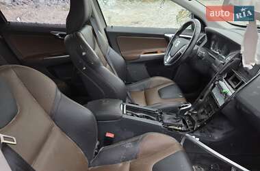 Внедорожник / Кроссовер Volvo XC60 2017 в 