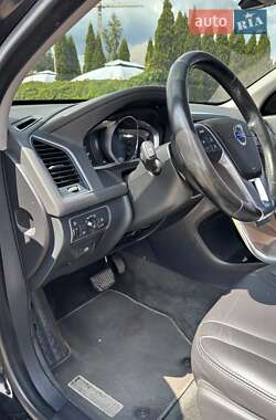 Внедорожник / Кроссовер Volvo XC60 2016 в 