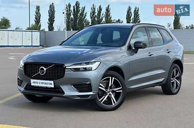 Внедорожник / Кроссовер Volvo XC60 2020 в Киеве