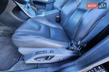 Внедорожник / Кроссовер Volvo XC60 2017 в 