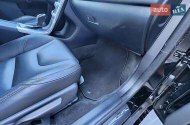 Внедорожник / Кроссовер Volvo XC60 2017 в 