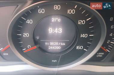 Внедорожник / Кроссовер Volvo XC60 2015 в 
