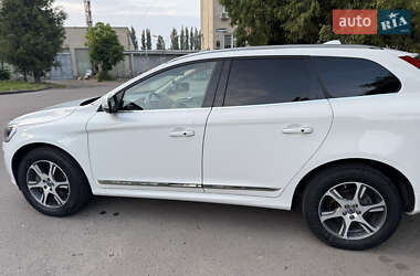 Внедорожник / Кроссовер Volvo XC60 2014 в 