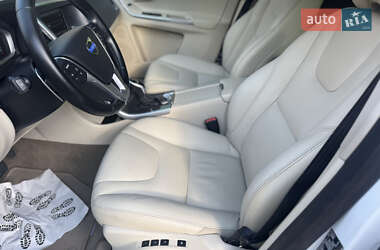 Внедорожник / Кроссовер Volvo XC60 2014 в 