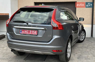 Внедорожник / Кроссовер Volvo XC60 2016 в 
