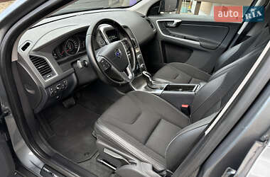Внедорожник / Кроссовер Volvo XC60 2016 в 