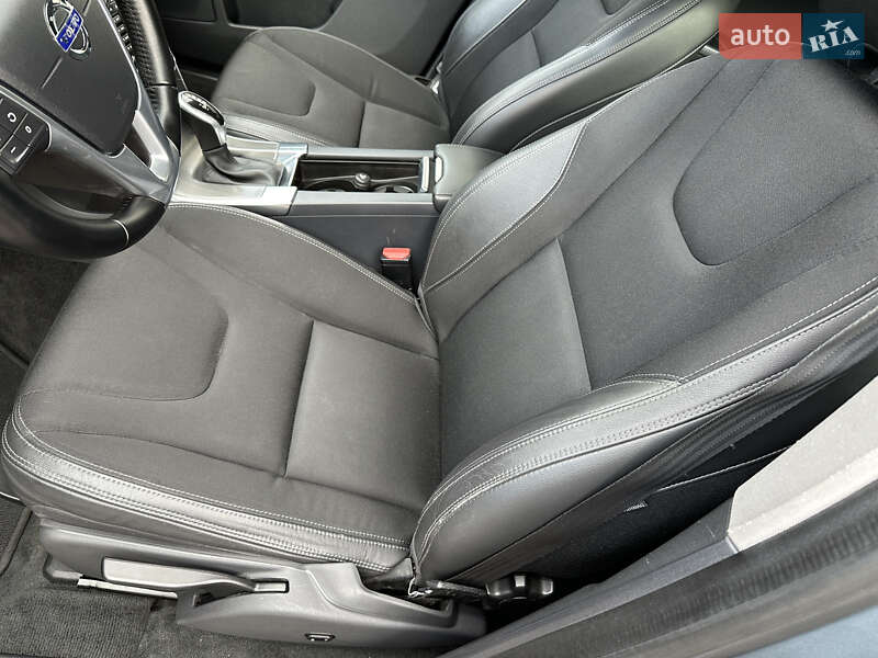 Внедорожник / Кроссовер Volvo XC60 2016 в Ивано-Франковске