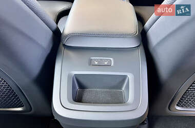 Внедорожник / Кроссовер Volvo XC60 2023 в 