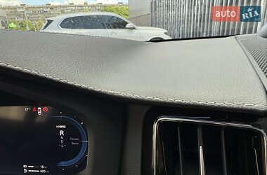 Внедорожник / Кроссовер Volvo XC60 2021 в 