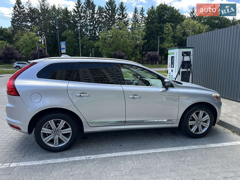 Внедорожник / Кроссовер Volvo XC60 2017 в Львове