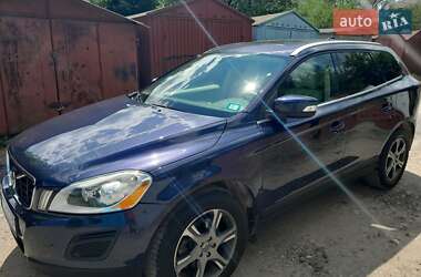 Внедорожник / Кроссовер Volvo XC60 2012 в 