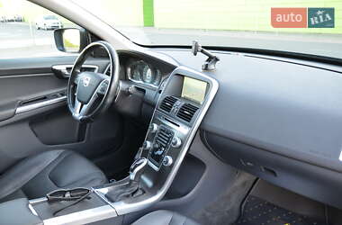 Внедорожник / Кроссовер Volvo XC60 2014 в 