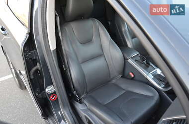 Внедорожник / Кроссовер Volvo XC60 2014 в 