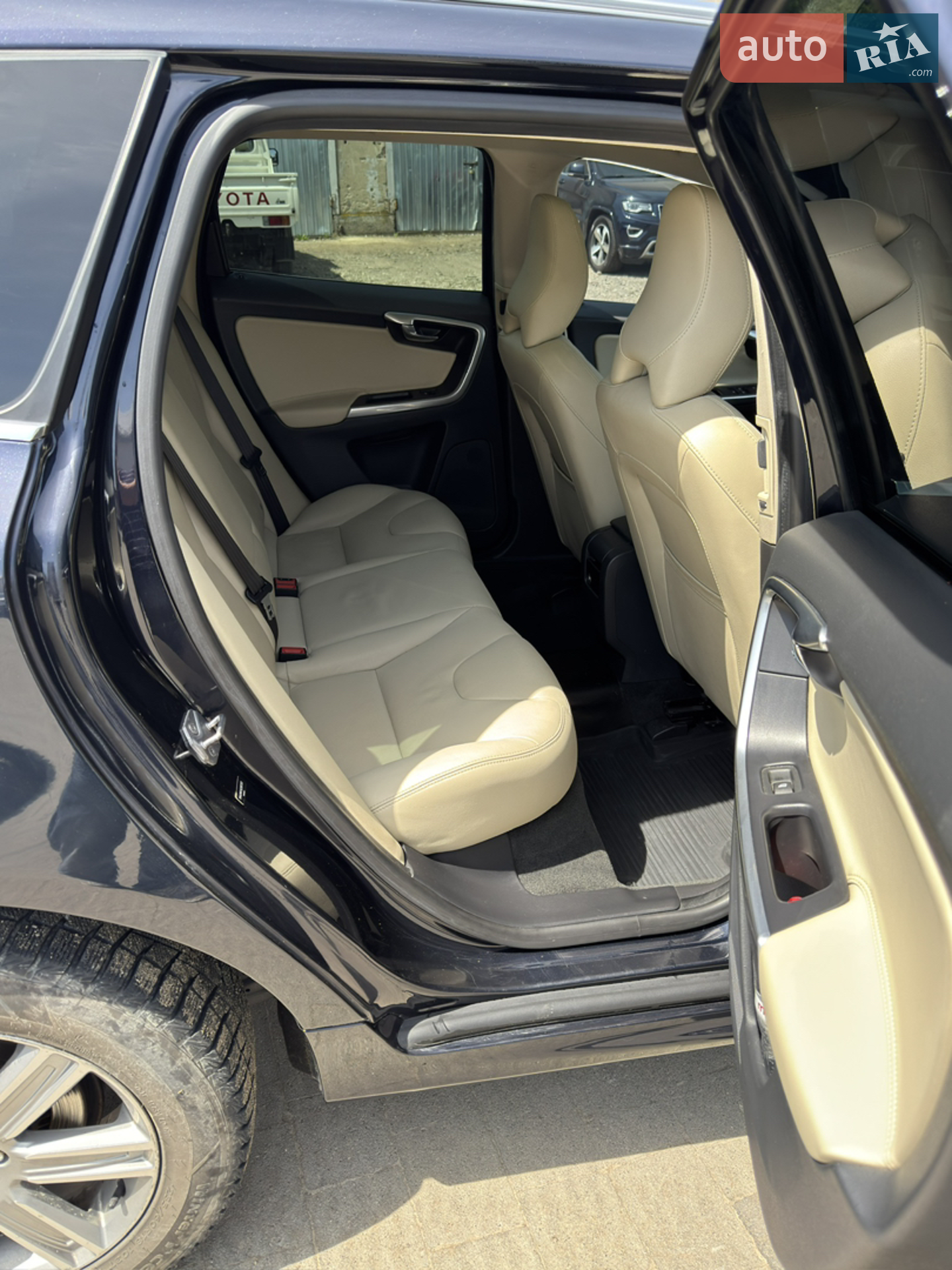 2015 Volvo XC60 - мініатюра 13