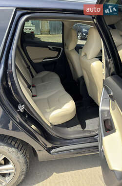 Внедорожник / Кроссовер Volvo XC60 2015 в 