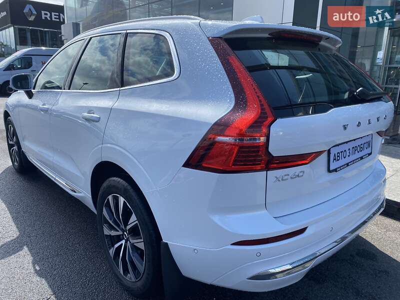 Внедорожник / Кроссовер Volvo XC60 2023 в Киеве
