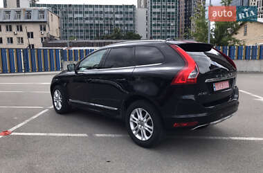 Внедорожник / Кроссовер Volvo XC60 2015 в 