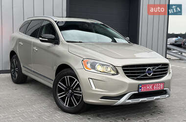 Внедорожник / Кроссовер Volvo XC60 2016 в 