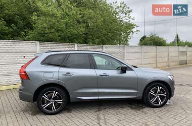 Внедорожник / Кроссовер Volvo XC60 2021 в 