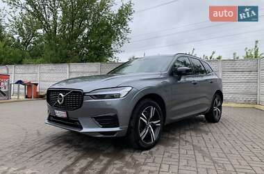 Внедорожник / Кроссовер Volvo XC60 2021 в 