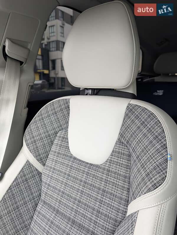 Внедорожник / Кроссовер Volvo XC60 2017 в Ивано-Франковске
