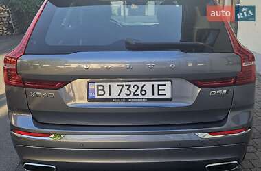 Внедорожник / Кроссовер Volvo XC60 2018 в 