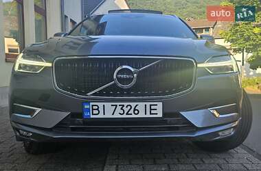 Внедорожник / Кроссовер Volvo XC60 2018 в 