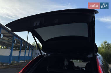Внедорожник / Кроссовер Volvo XC60 2016 в 