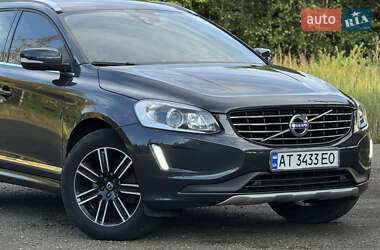 Внедорожник / Кроссовер Volvo XC60 2016 в 