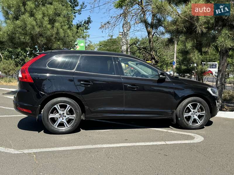 Внедорожник / Кроссовер Volvo XC60 2017 в Одессе фото 8 Внедорожник / Кроссовер Volvo XC60 2017 в Одессе