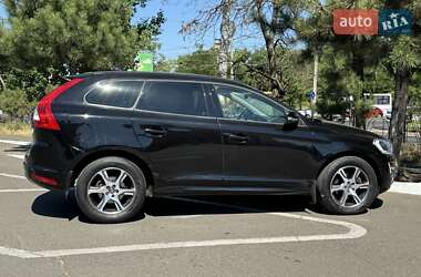 Внедорожник / Кроссовер Volvo XC60 2017 в 