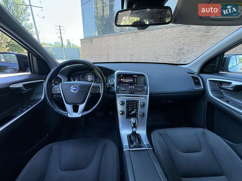 Внедорожник / Кроссовер Volvo XC60 2017 в Одессе фото 13 Внедорожник / Кроссовер Volvo XC60 2017 в Одессе