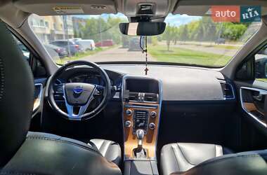 Позашляховик / Кросовер Volvo XC60 2016 в 