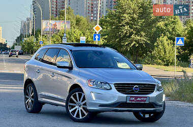 Внедорожник / Кроссовер Volvo XC60 2015 в 