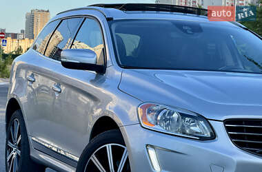Внедорожник / Кроссовер Volvo XC60 2015 в 